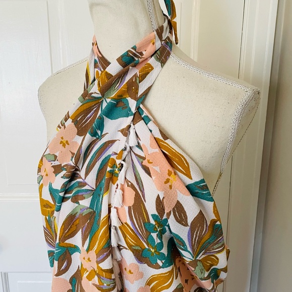 Freshwater Coverup Wrap - Picture 3 of 5